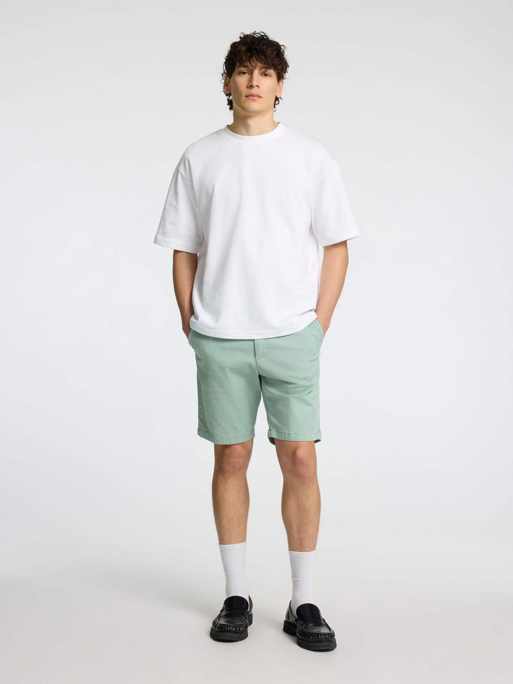 CORTE SLIM SHORTS CHINOS, Iceberg Green, highres