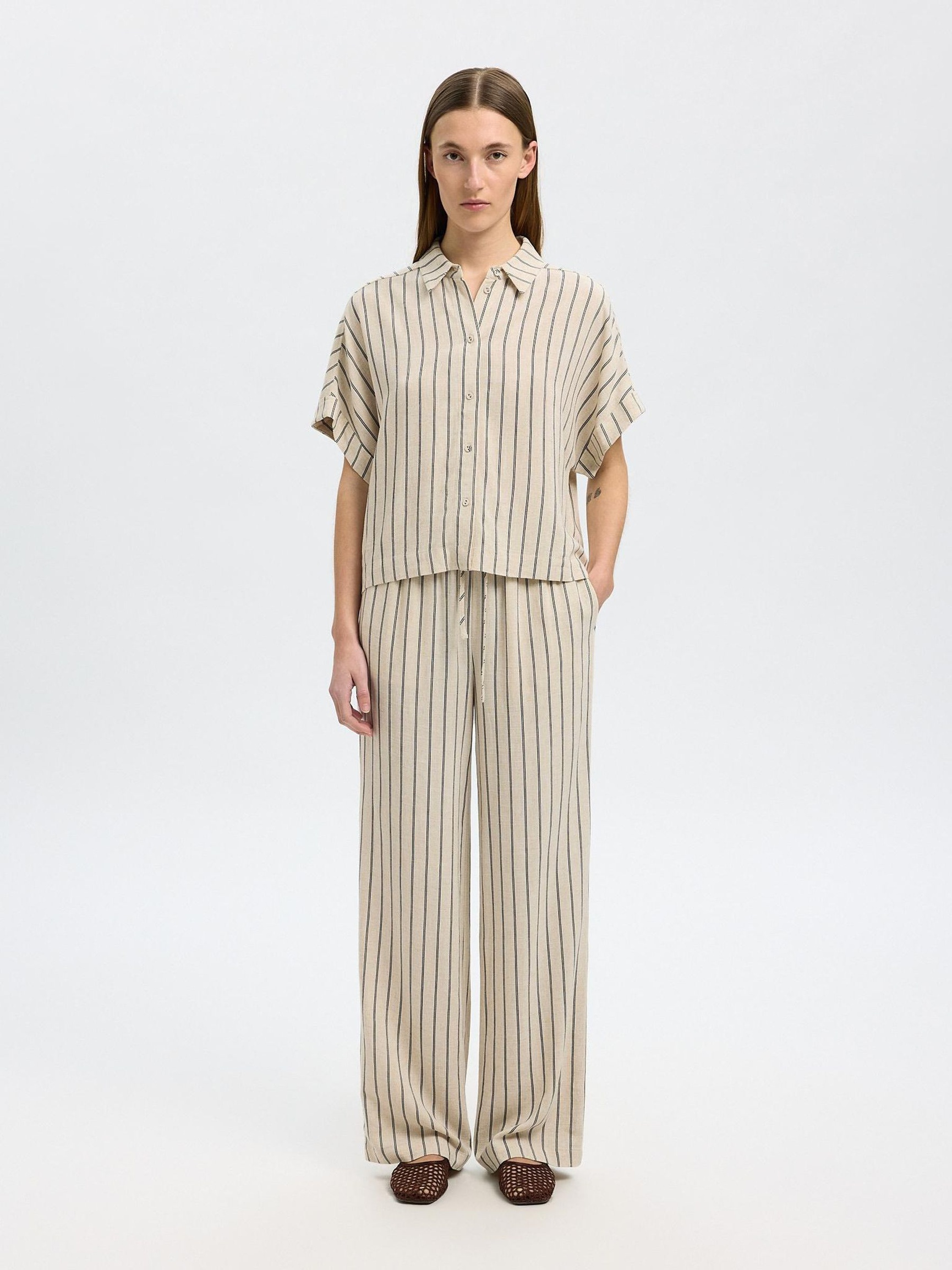 À RAYURES CHEMISE COURTE, Sandshell, highres