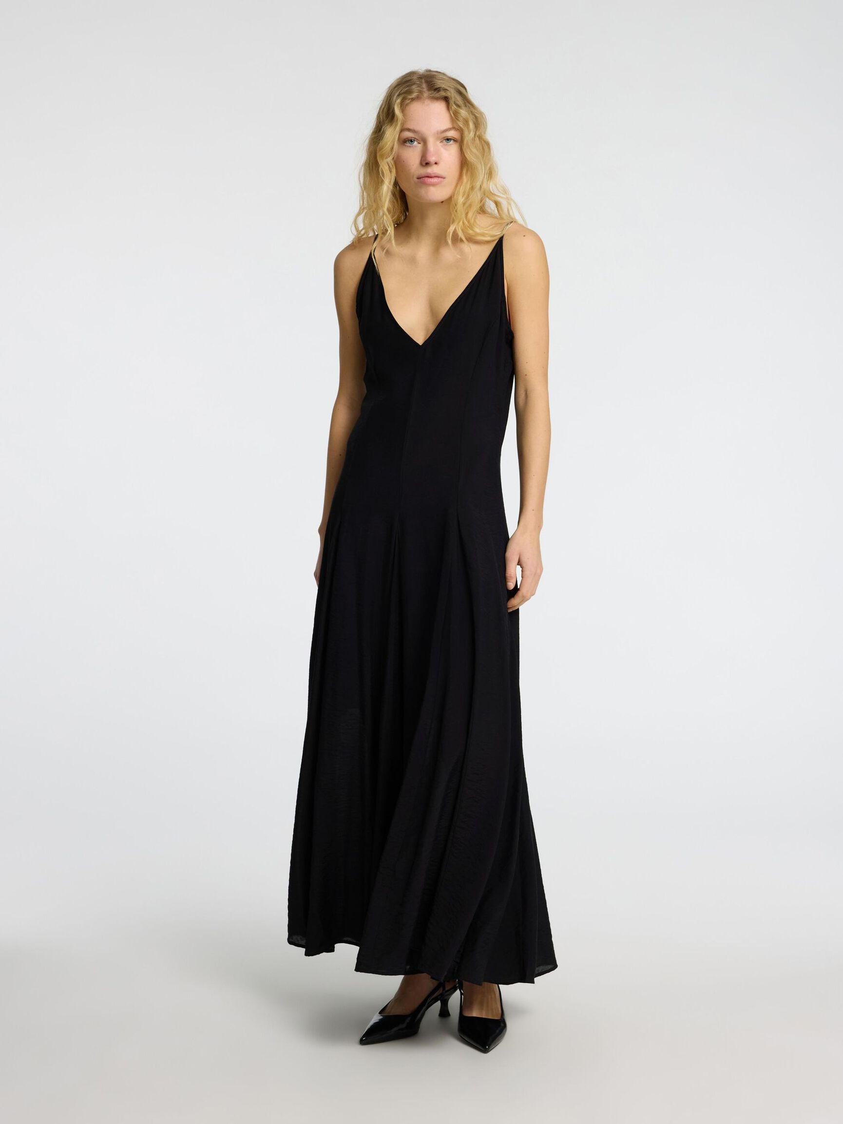 VISCOSE BLEND MAXI DRESS, Black, highres