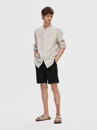 COUPE SLIM SHORT CHINO, Black, highres