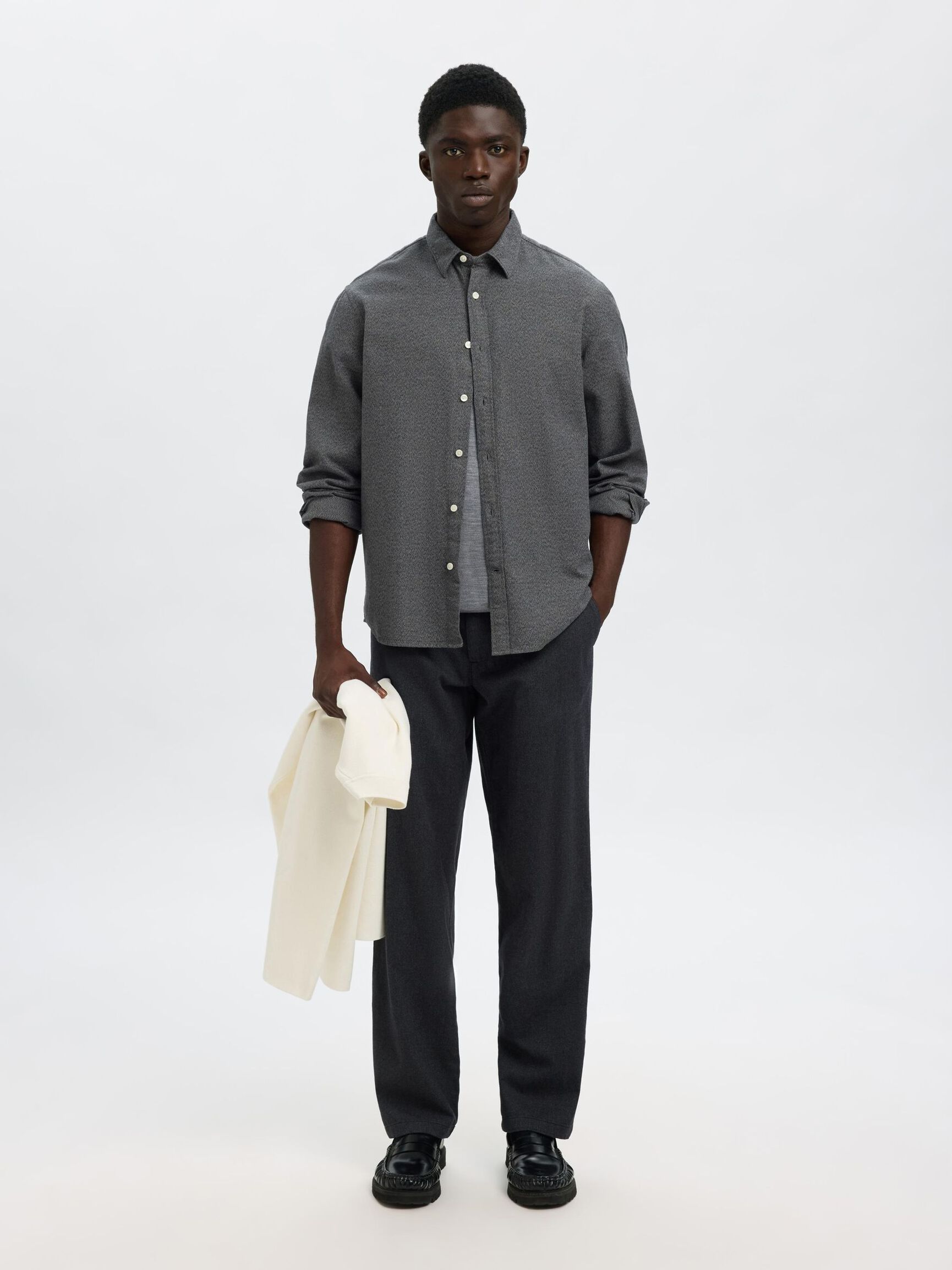REGULAR PASFORM SKJORTE, Gray Flannel, highres