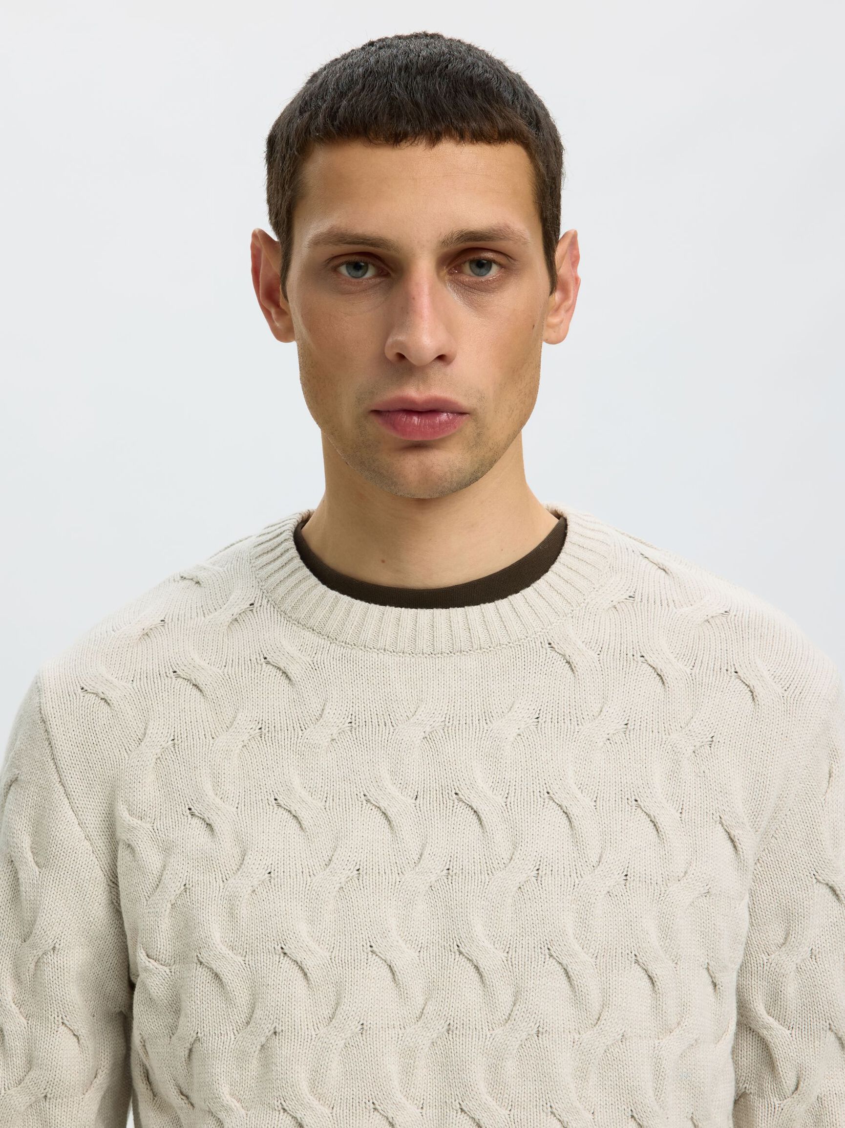 CABLE KNIT CREWNECK JUMPER, Silver Birch, highres
