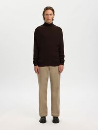 100% MERINO WOOL TURTLENECK, Chocolate Torte, highres
