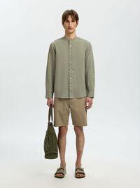 LINNEBLANDNING LÅNGÄRMAD SKJORTA, Vetiver, highres