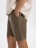 Selected COMFORT FIT SHORTS, Forest Night, highres - 16087638_ForestNight_1154392_006.jpg