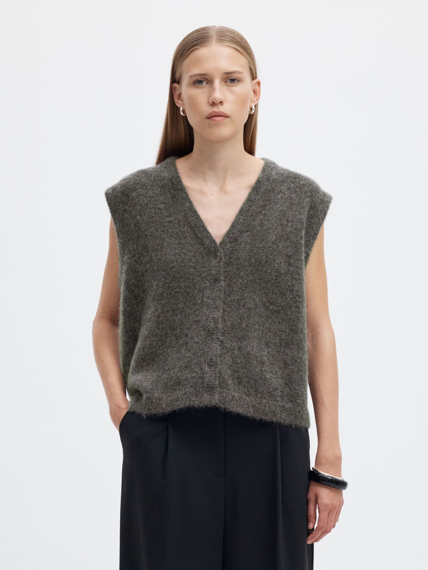 WOOL BLEND KNITTED VEST, Medium Grey Melange, highres
