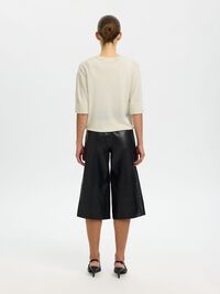 100% MERINOULL STICKAD TOPP, Egret, highres