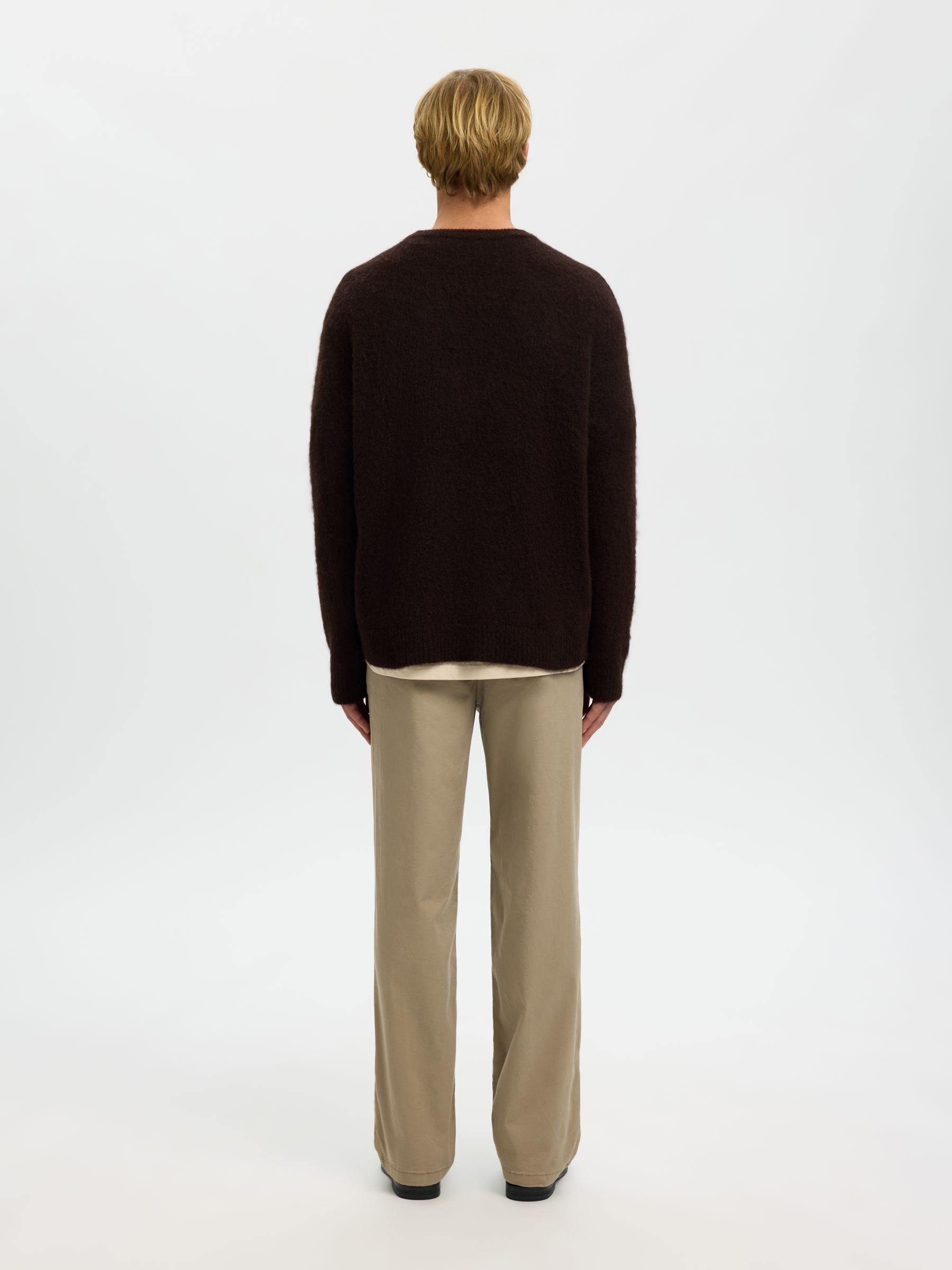 COUPE DÉCONTRACTÉE PULL EN MAILLE, Chocolate Torte, highres