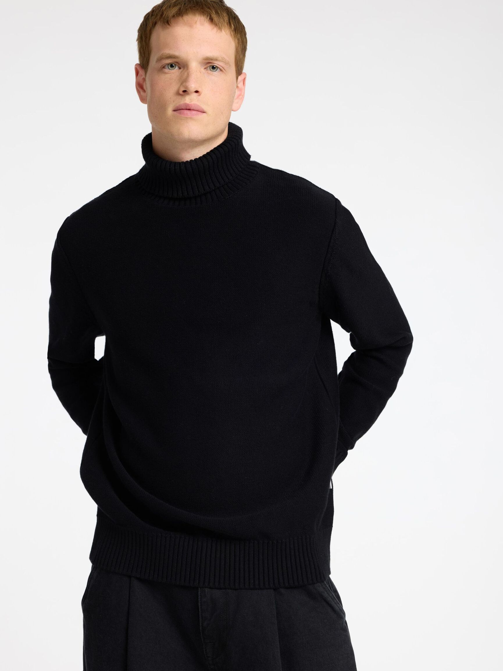 ROLLKRAGEN PULLOVER, Black, highres