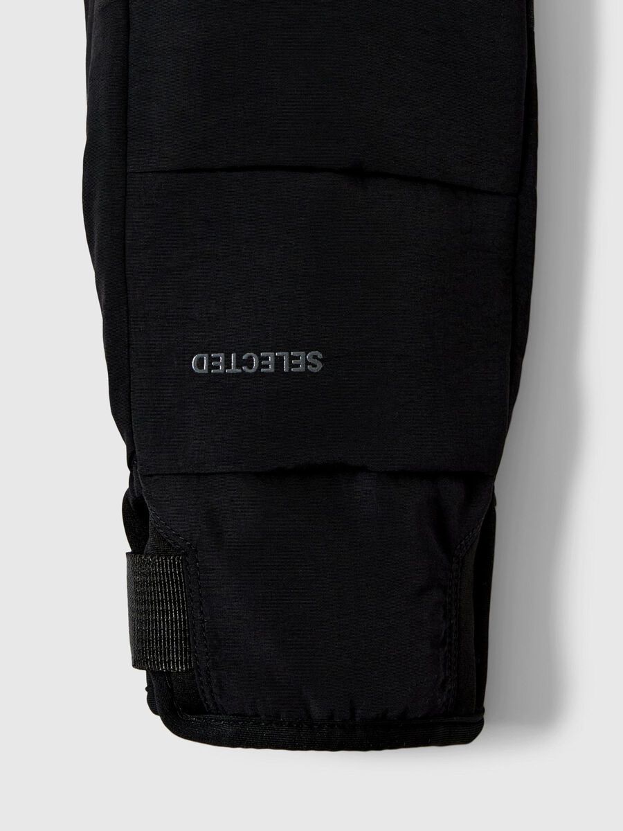 Product tile image - QUILTED MITTENS, Black | 16098983_Black