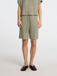VISCOSE BLEND SHORTS, Vetiver, highres