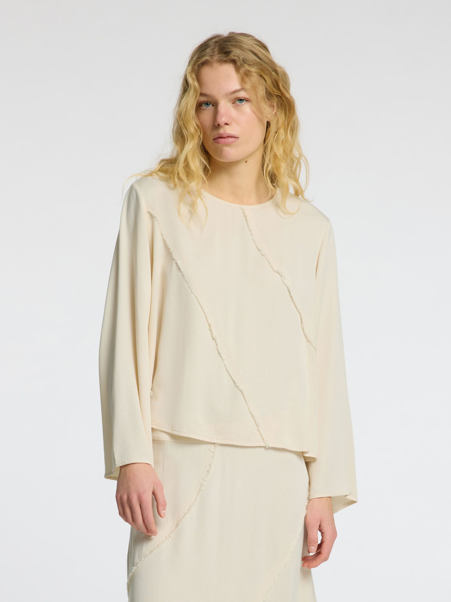 VISKOSEBLANDING TOP MED LANGE ÆRMER, Birch, highres