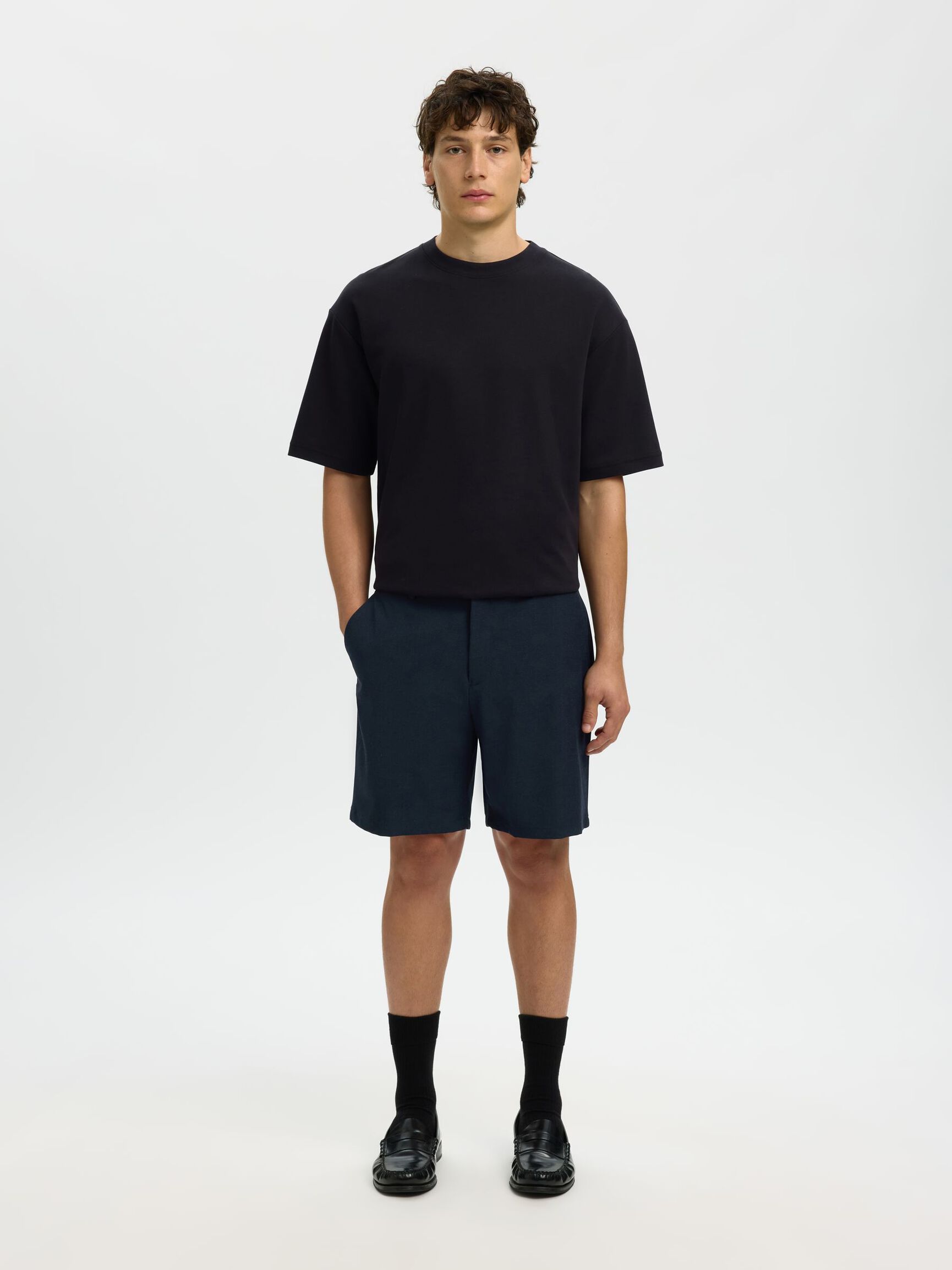 REGULAR FIT CHINO SHORTS, Dark Sapphire, highres