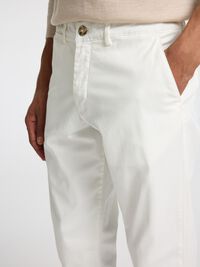 175 SLIM FIT FLEX CHINOS, Cloud Dancer, highres
