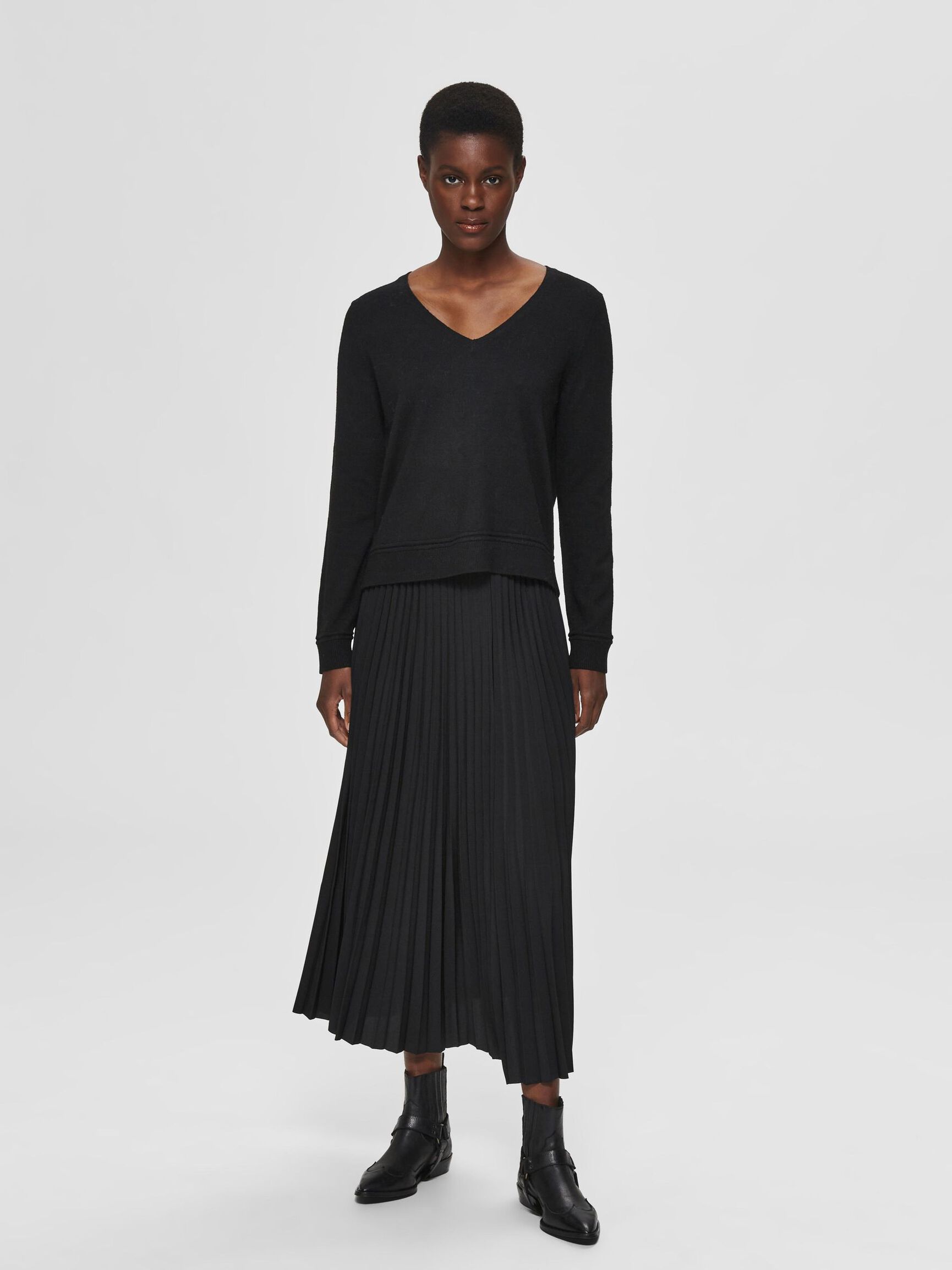 PLEATED MIDI SKIRT, Black, highres