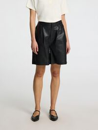 HIGH WAISTED LEATHER SHORTS, Black, highres