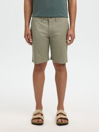 SLIM-FIT CHINOSHORTS, Vetiver, highres