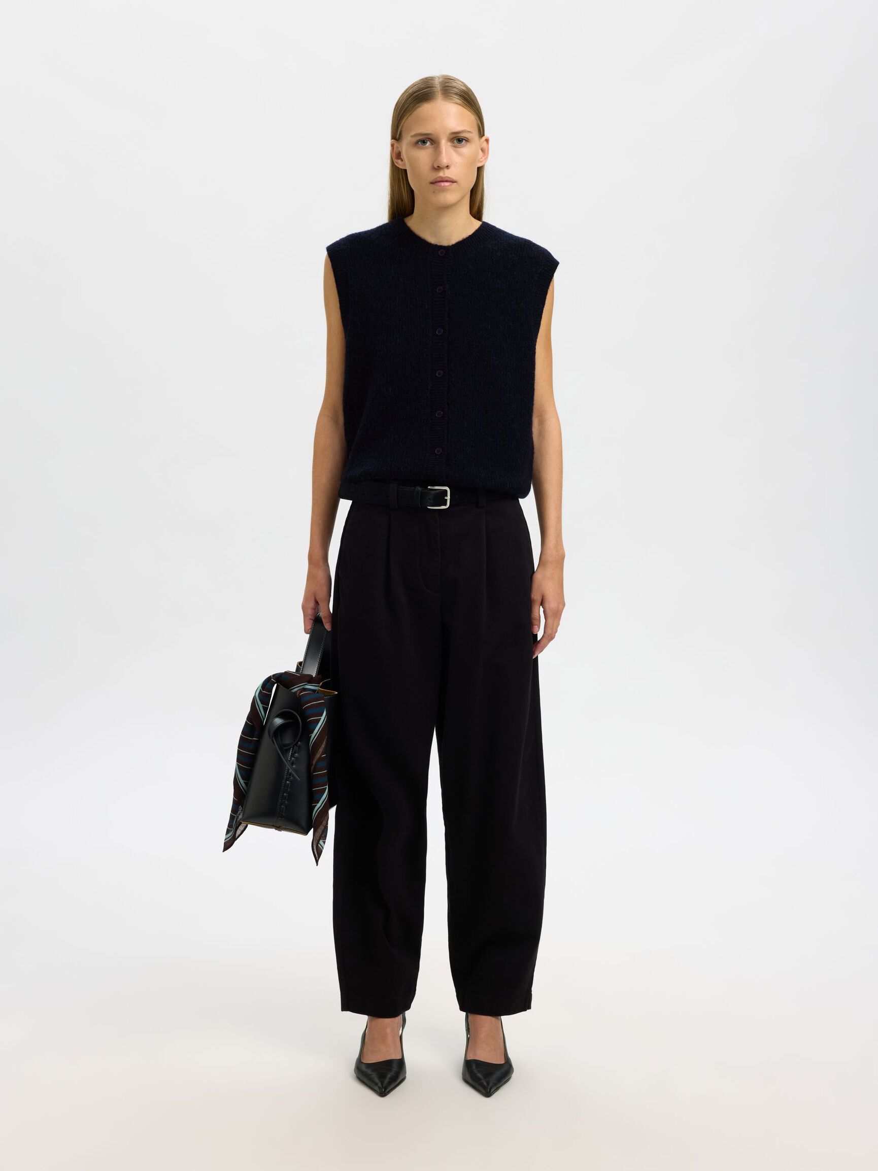 ULLBLANDNING STICKAD VÄST, Dark Sapphire, highres