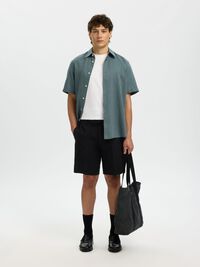 REGULAR FIT LINEN-BLEND SHORTS, Black, highres