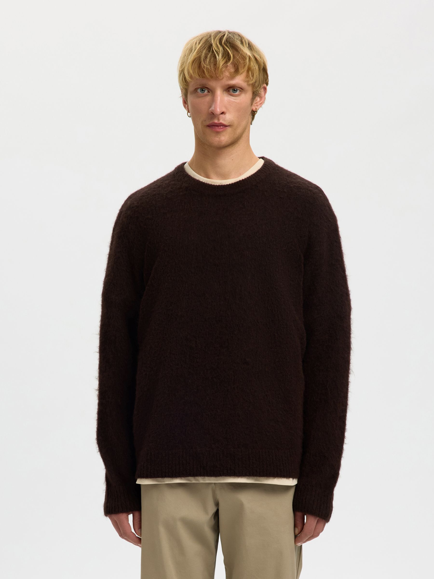 COUPE DÉCONTRACTÉE PULL EN MAILLE, Chocolate Torte, highres