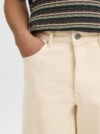 220 LOOSE-FIT JEANS, Ecru, highres