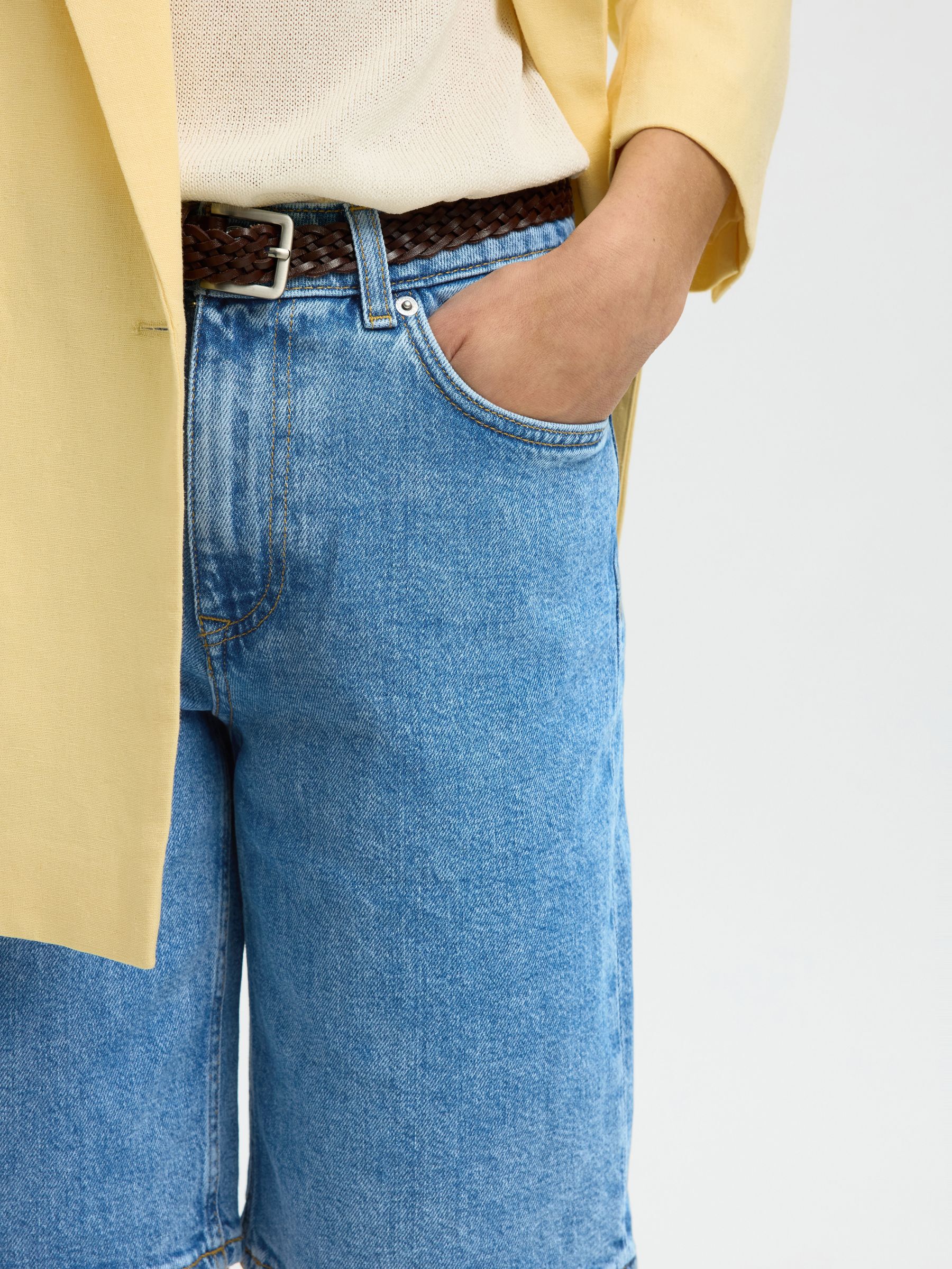 LIGHT WASH DENIM SHORTS, Light Blue Denim, highres