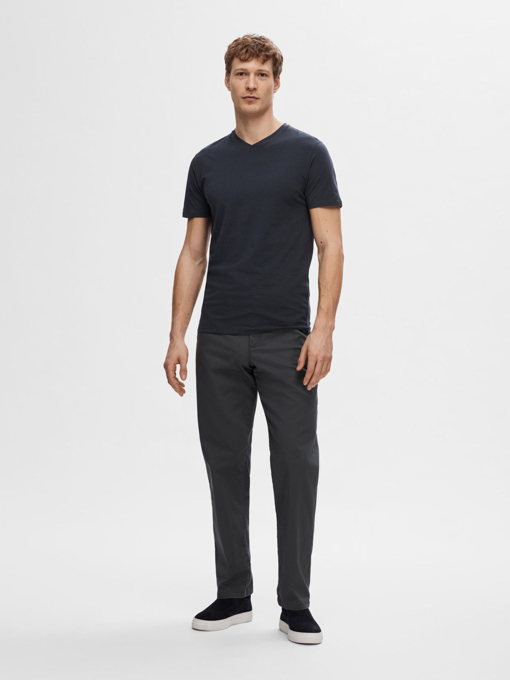 V-NECK T-SHIRT, Navy Blazer, highres