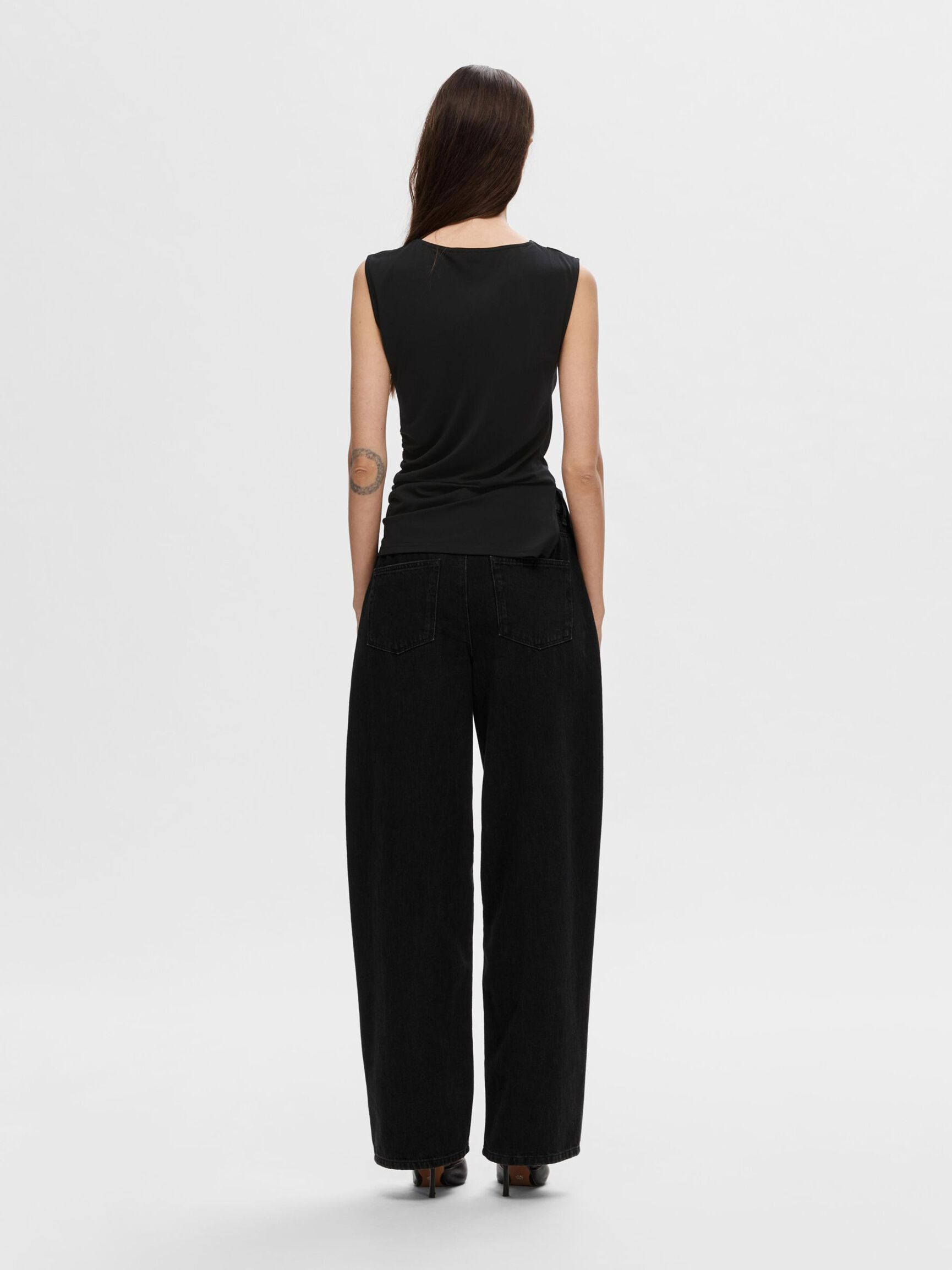 RYNKET TOP UDEN ÆRMER, Black, highres