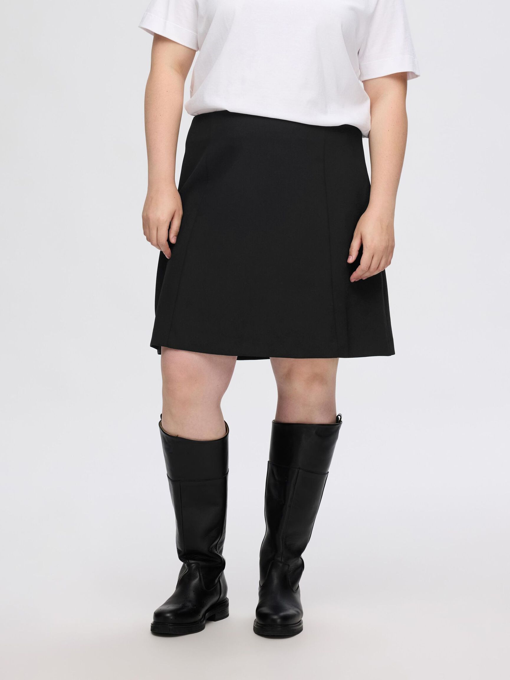 SKRÆDDERSYEDE MININEDERDEL, Black, highres