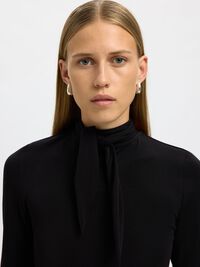 COL MONTANT TOP À MANCHES LONGUES, Black, highres