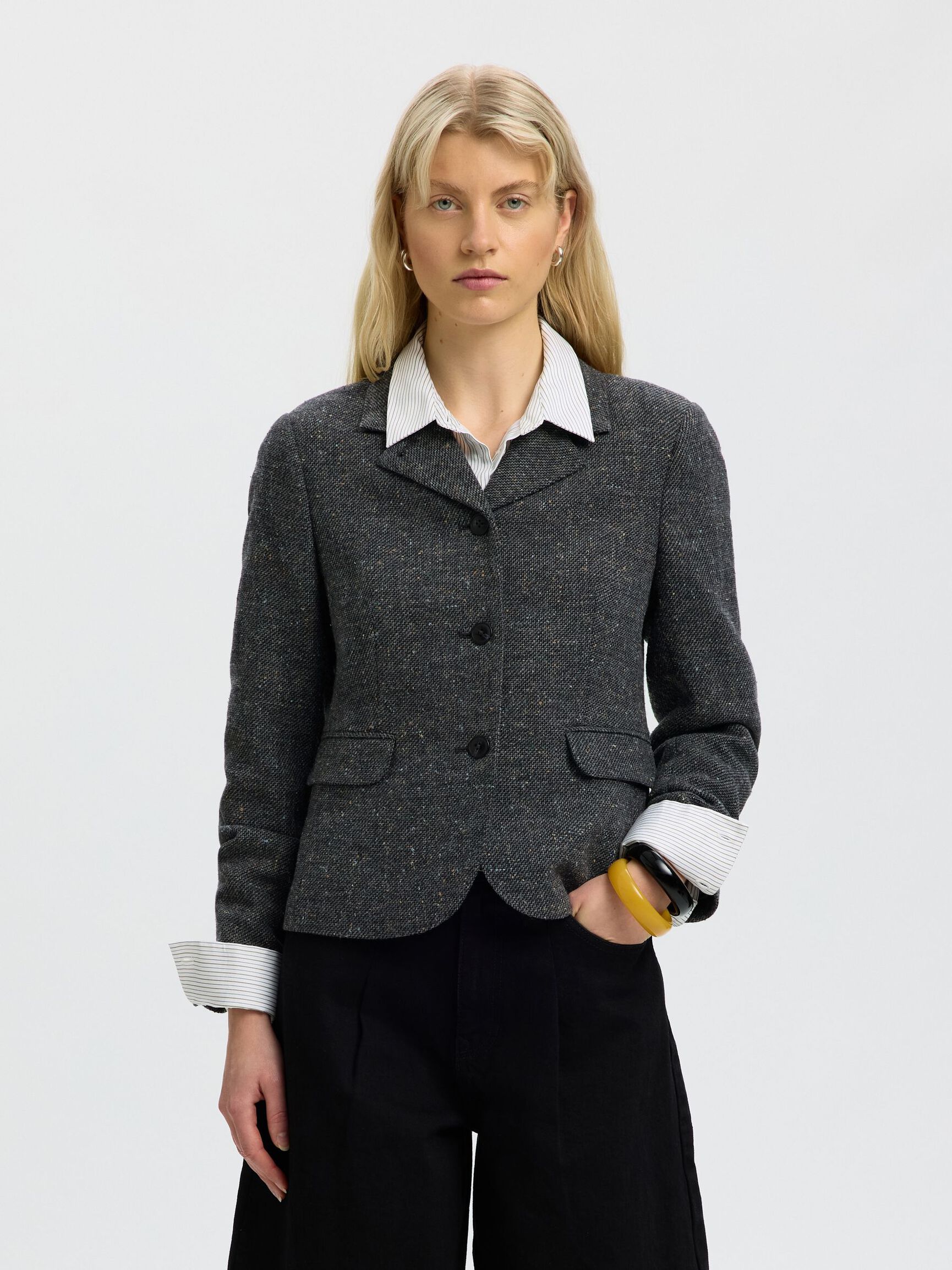 LAINE MÉLANGÉE - COURT BLAZER, Black, highres