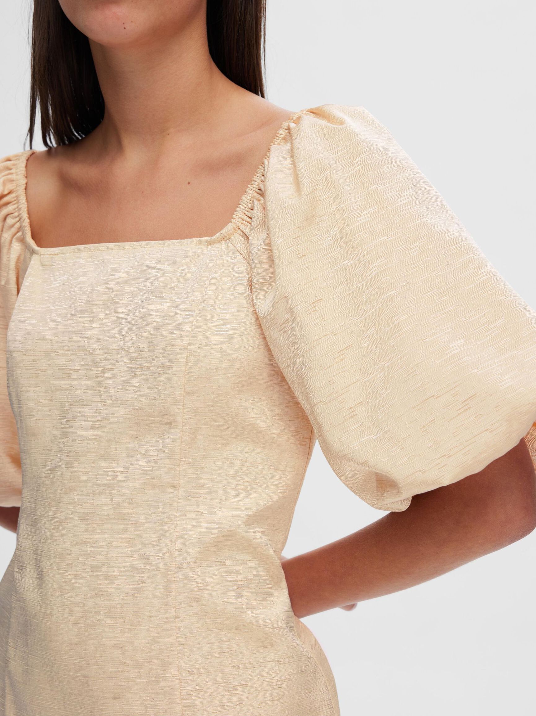 OFF-THE-SHOULDER MINI JURK, Sandshell, highres