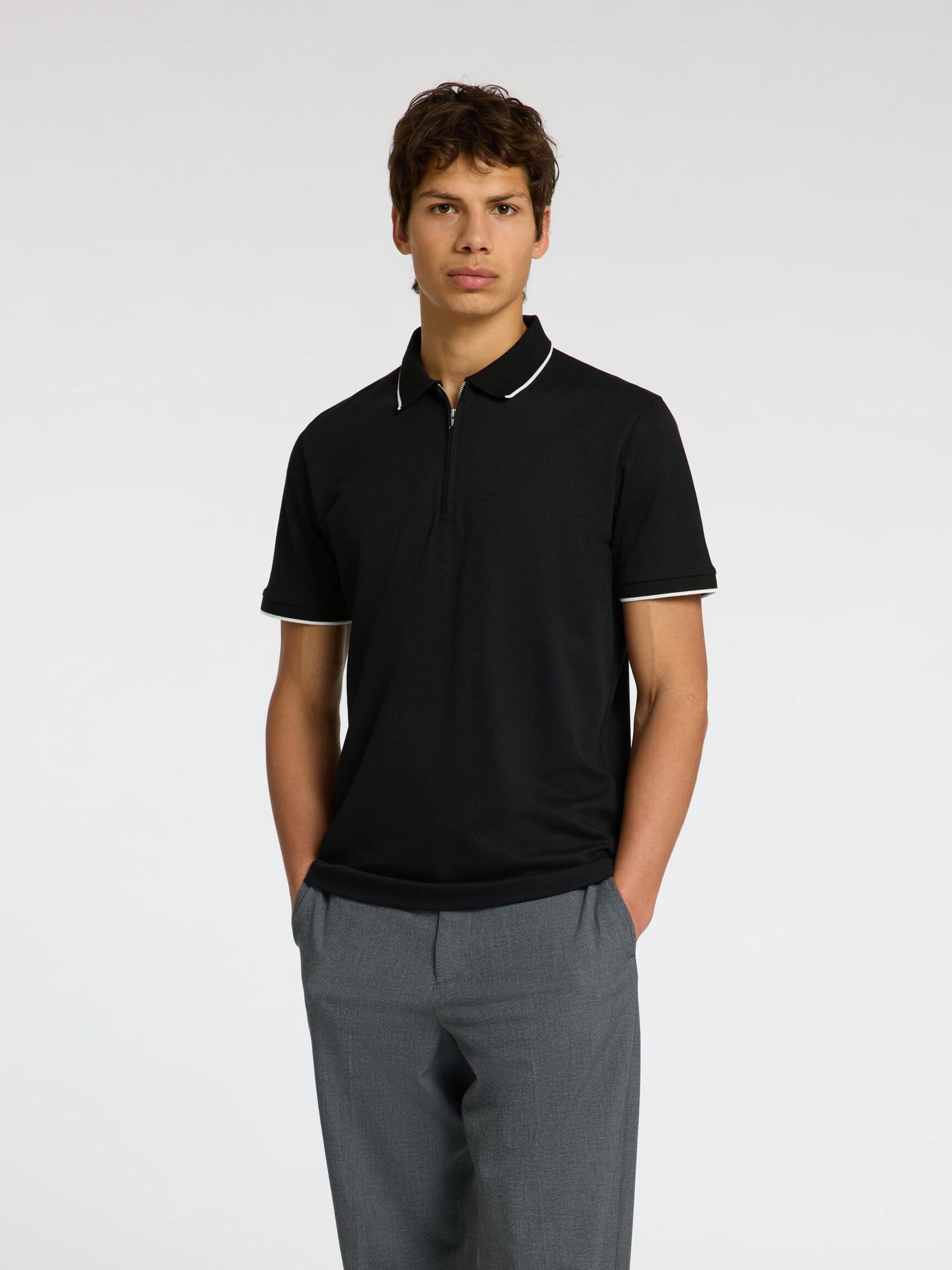 SHORT SLEEVED POLO SHIRT, Black, highres