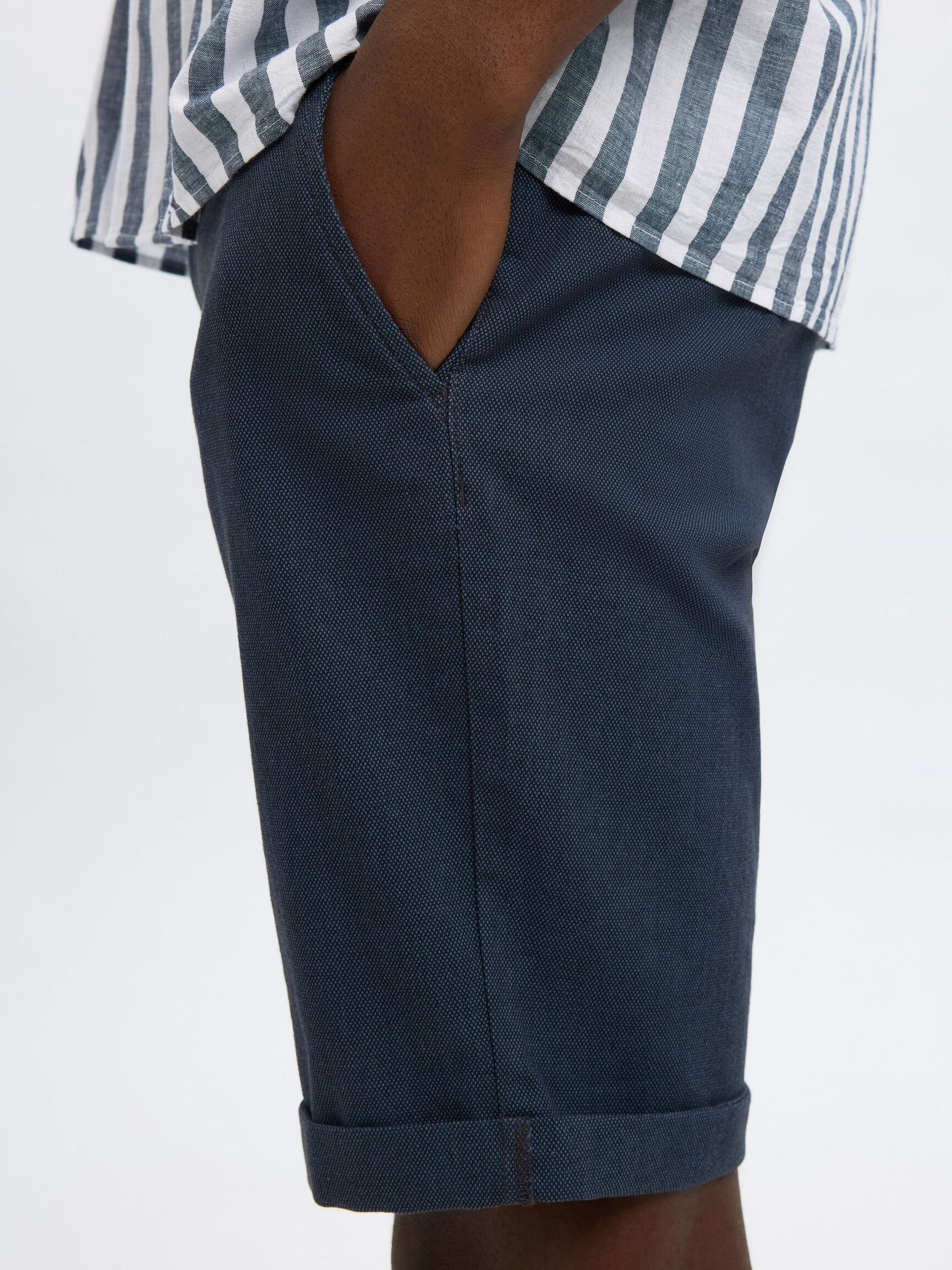 DEHNBARE BAUMWOLL SHORTS, Dark Sapphire, highres