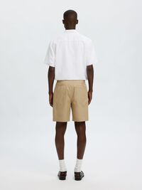 LOOSE FIT SHORTS, Chinchilla, highres