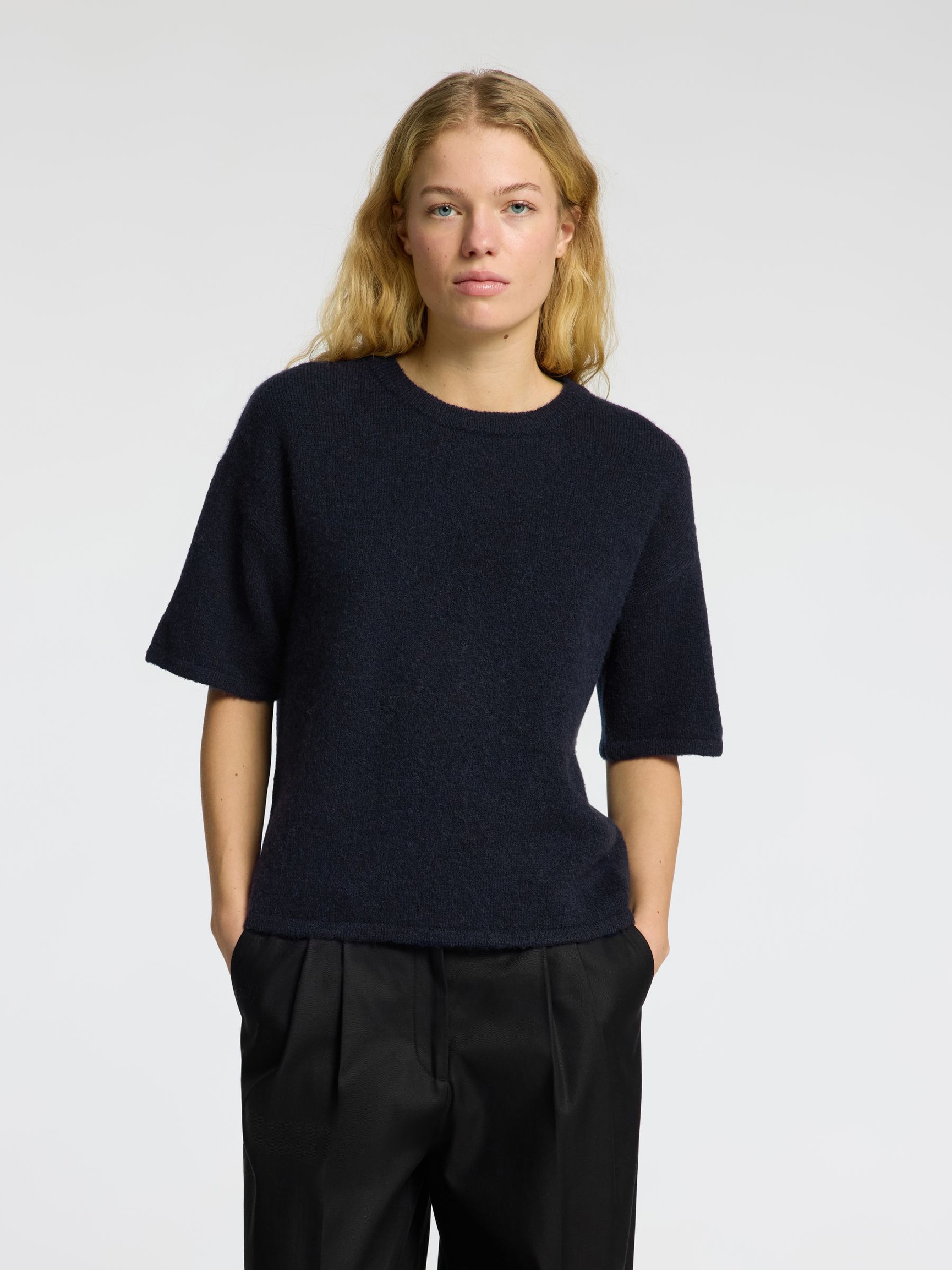 SHORT-SLEEVED WOOL BLEND TOP, Dark Sapphire, highres