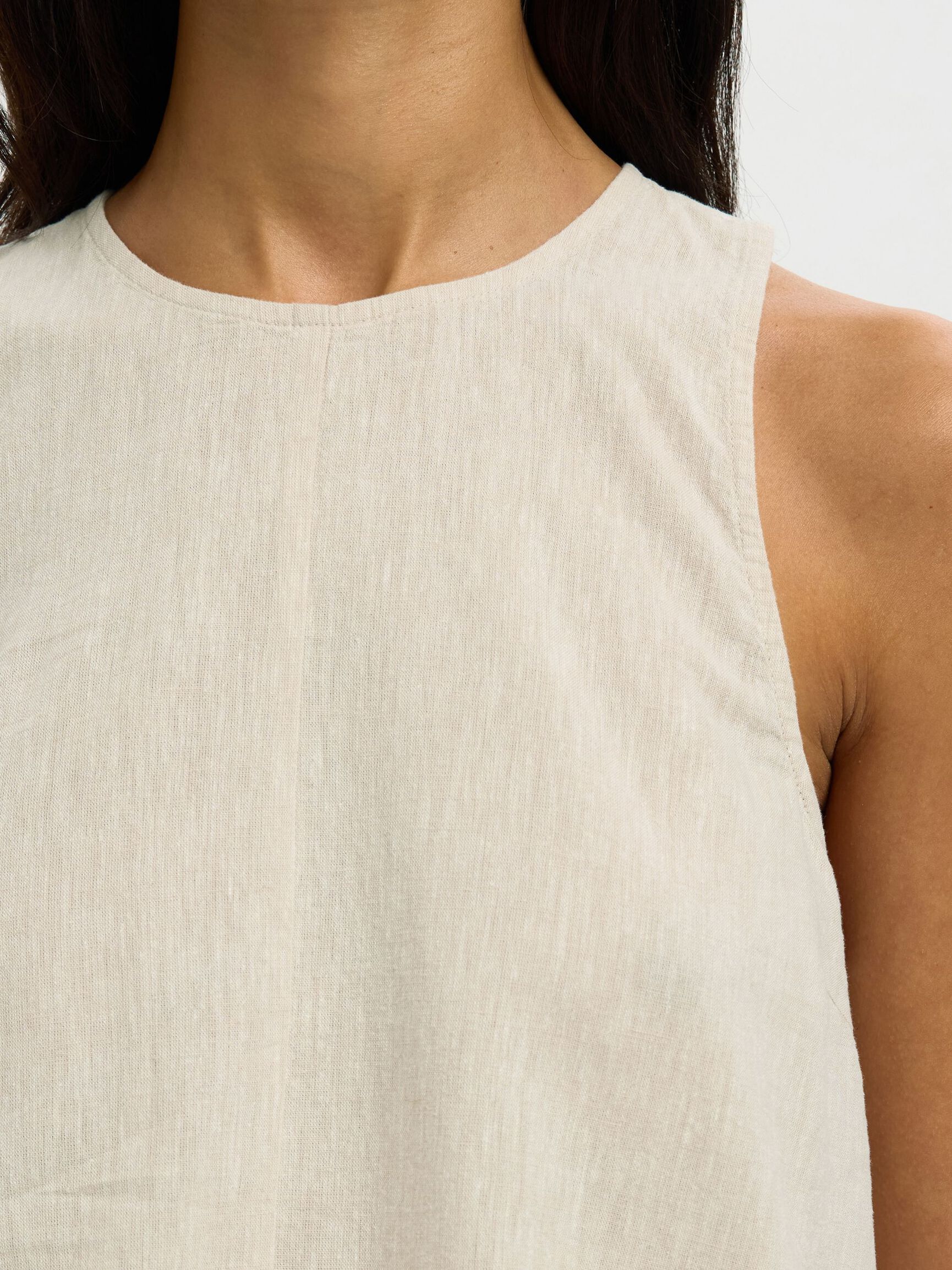 ÆRMELØS TOP I HØRBLANDING, Sandshell, highres