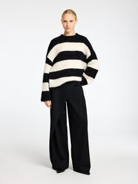 OVERSIZED ULDBLANDING STRIKTRØJE, Black, highres