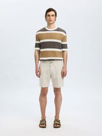 REGULAR FIT LINEN-BLEND SHORTS, Pure Cashmere, highres
