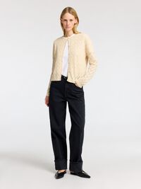 STRUCTURED FIT STRICKJACKE, Birch, highres