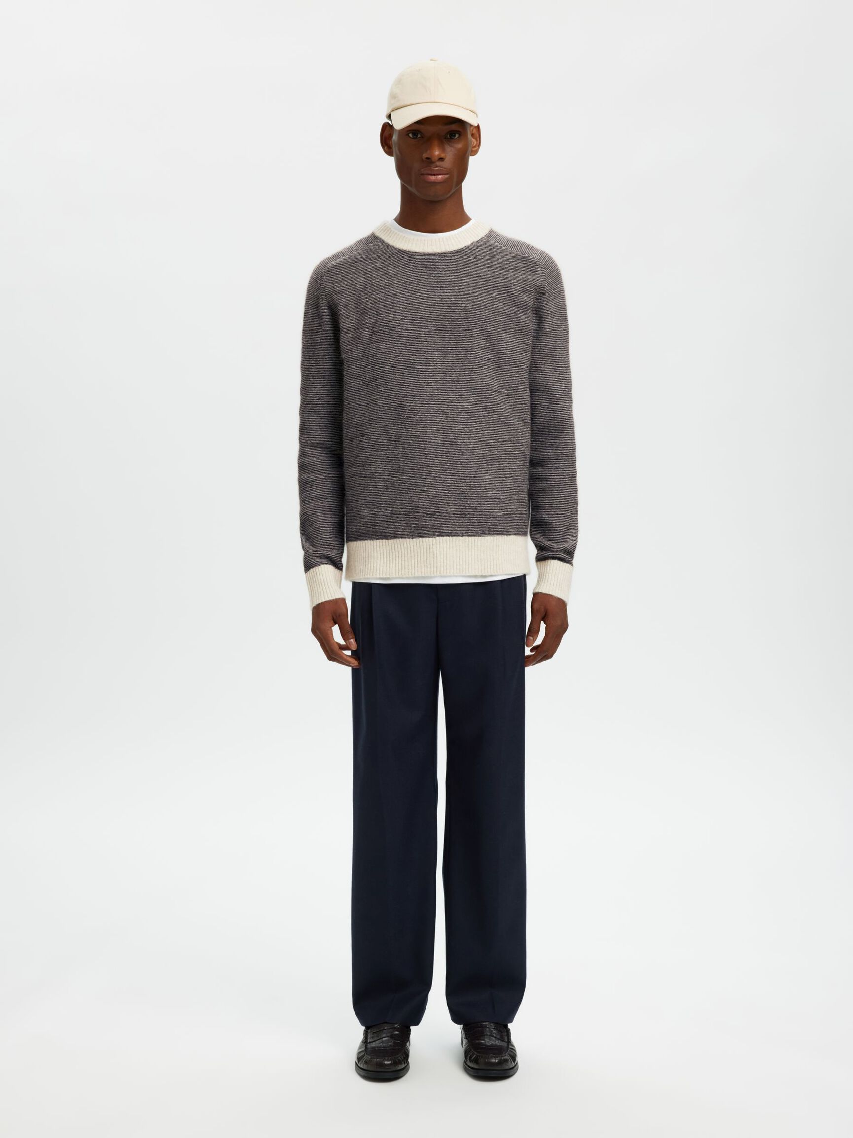 LANGÄRMELIGER STRICKPULLOVER, Demitasse, highres