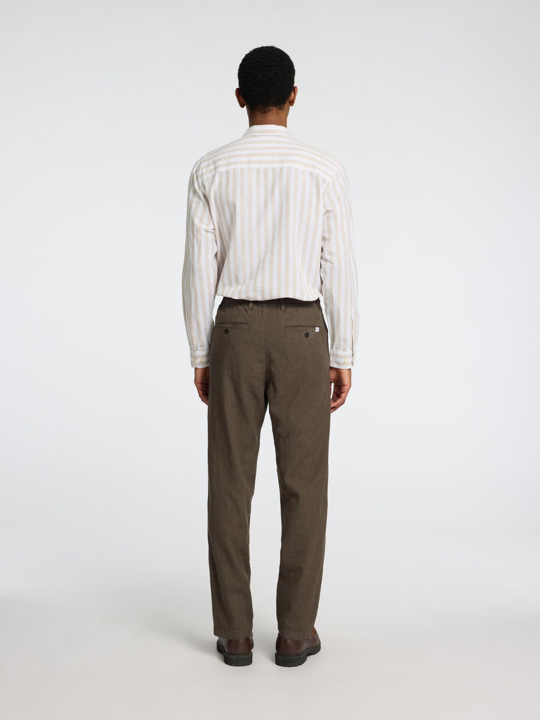 SLIM TAPERED LINEN BLEND TROUSERS, Forest Night, highres