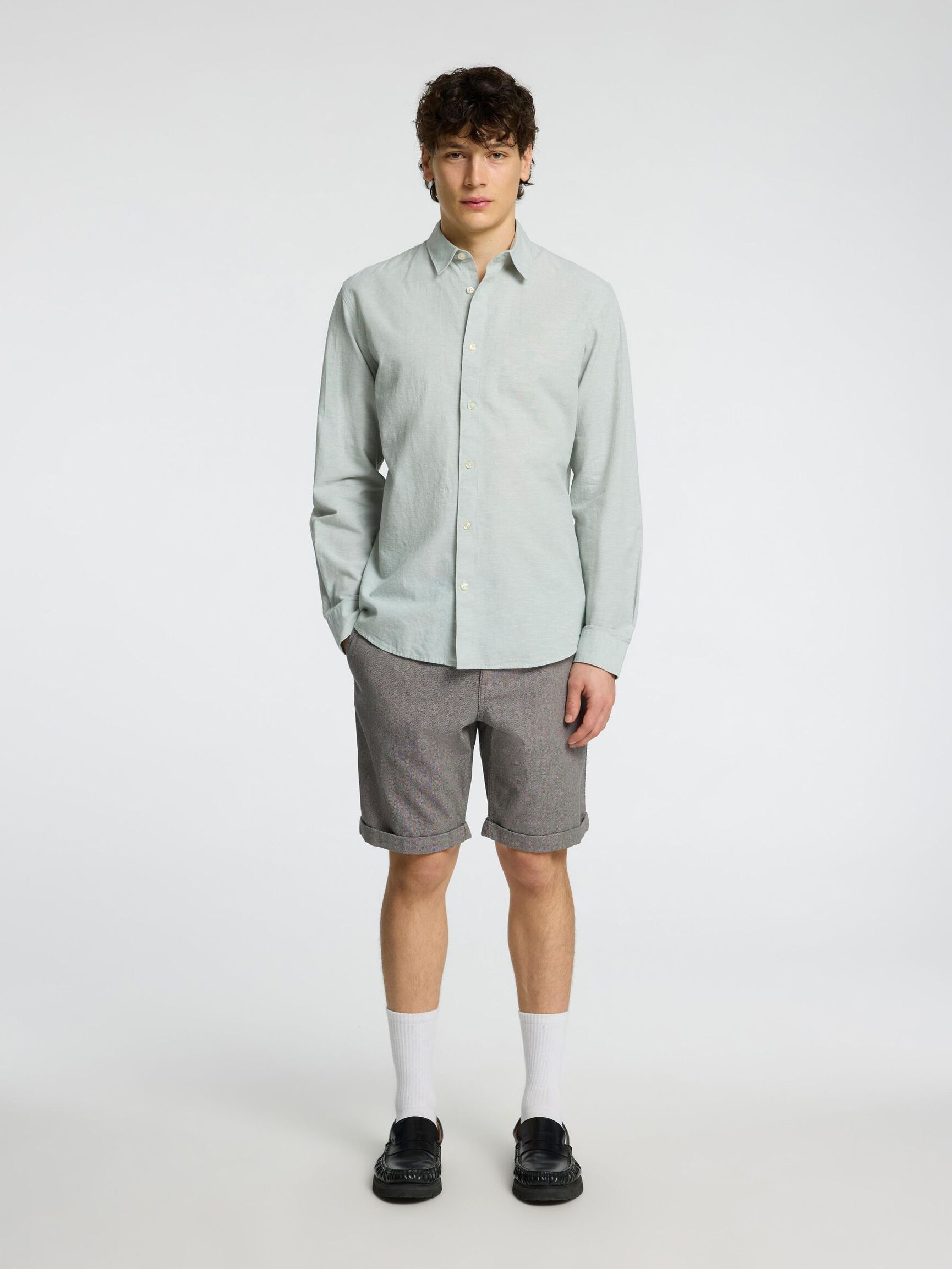DEHNBARE BAUMWOLL SHORTS, Asphalt, highres