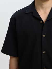 AVSLAPPNAD PASSFORM ÖVERSKJORTA, Black, highres