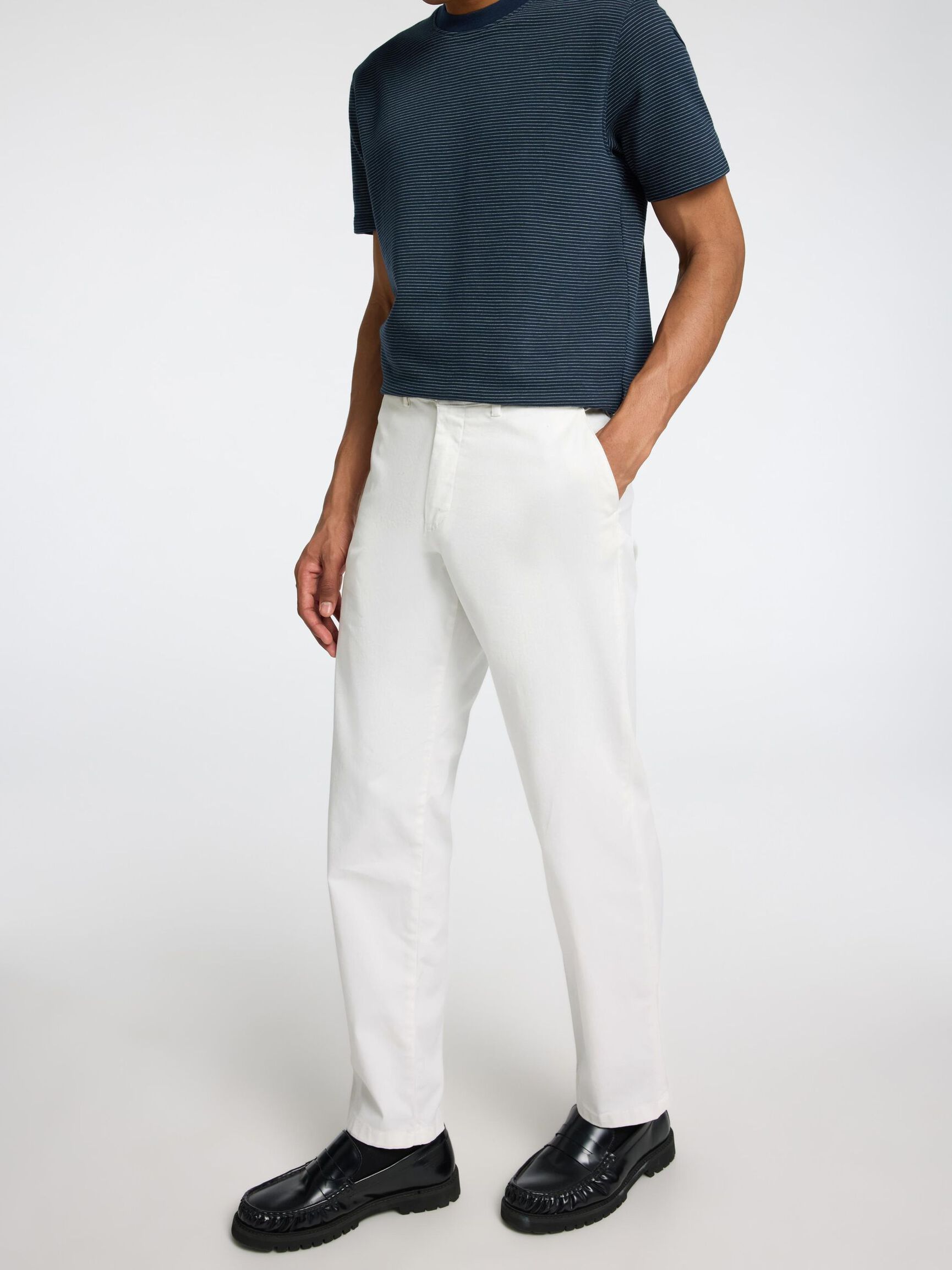 196 JAMBE DROITE CHINOS, Cloud Dancer, highres