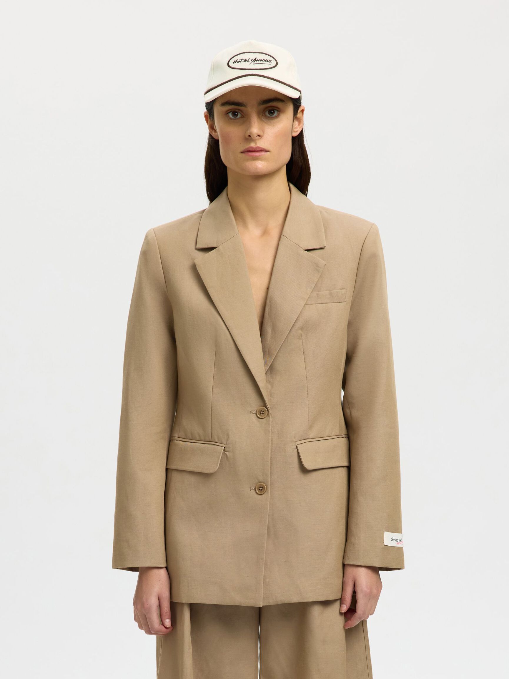 BESTICKTE CAP, Egret, highres