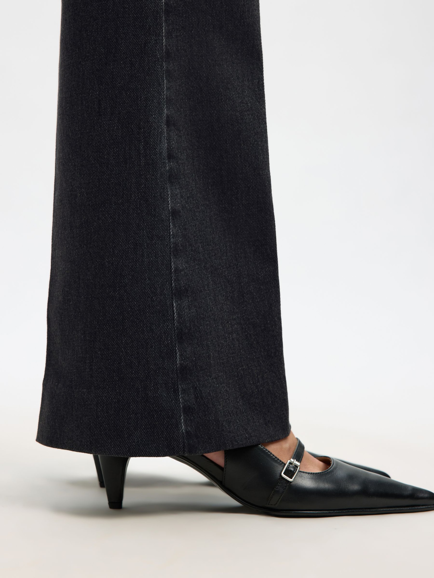 HØJTALJET FLARED JEANS, Black Denim, highres