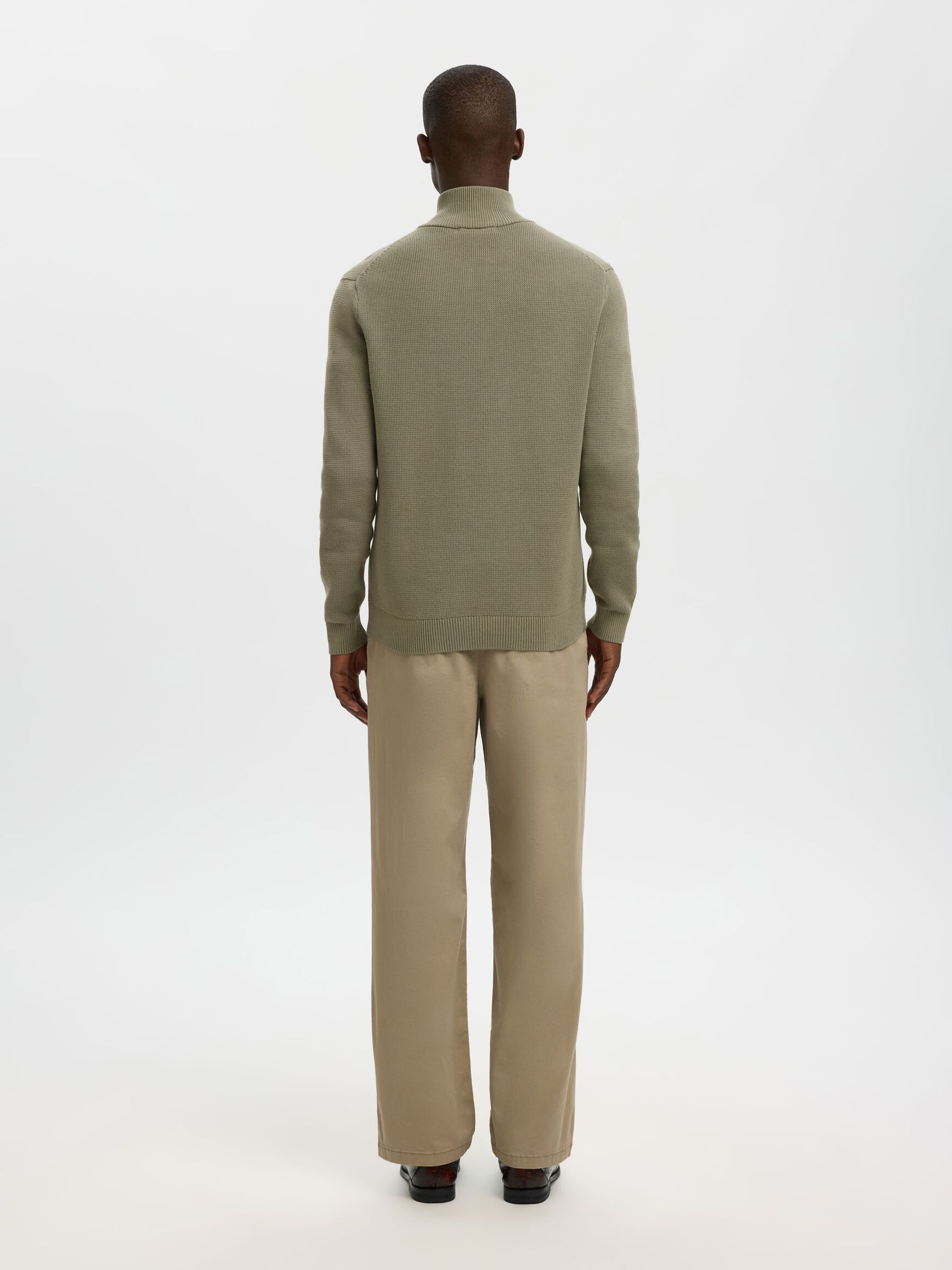 KORT LYNLÅS STRIKTRØJE, Vetiver, highres