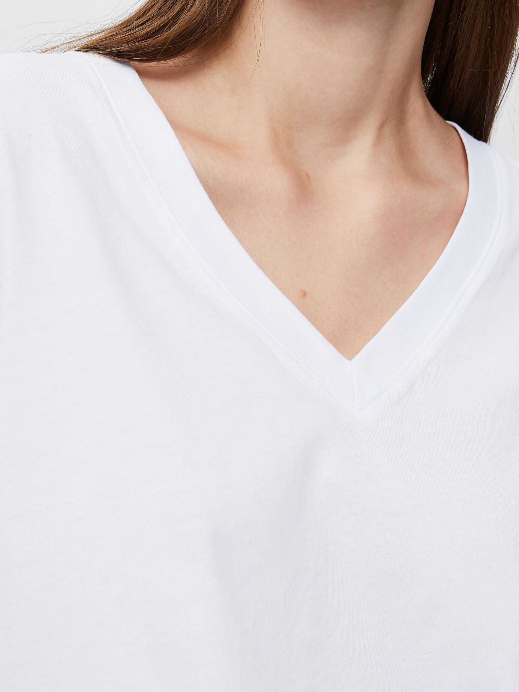 V-AUSSCHNITT T-SHIRT, Bright White, highres