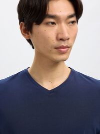 V-NECK T-SHIRT, Navy Blazer, highres
